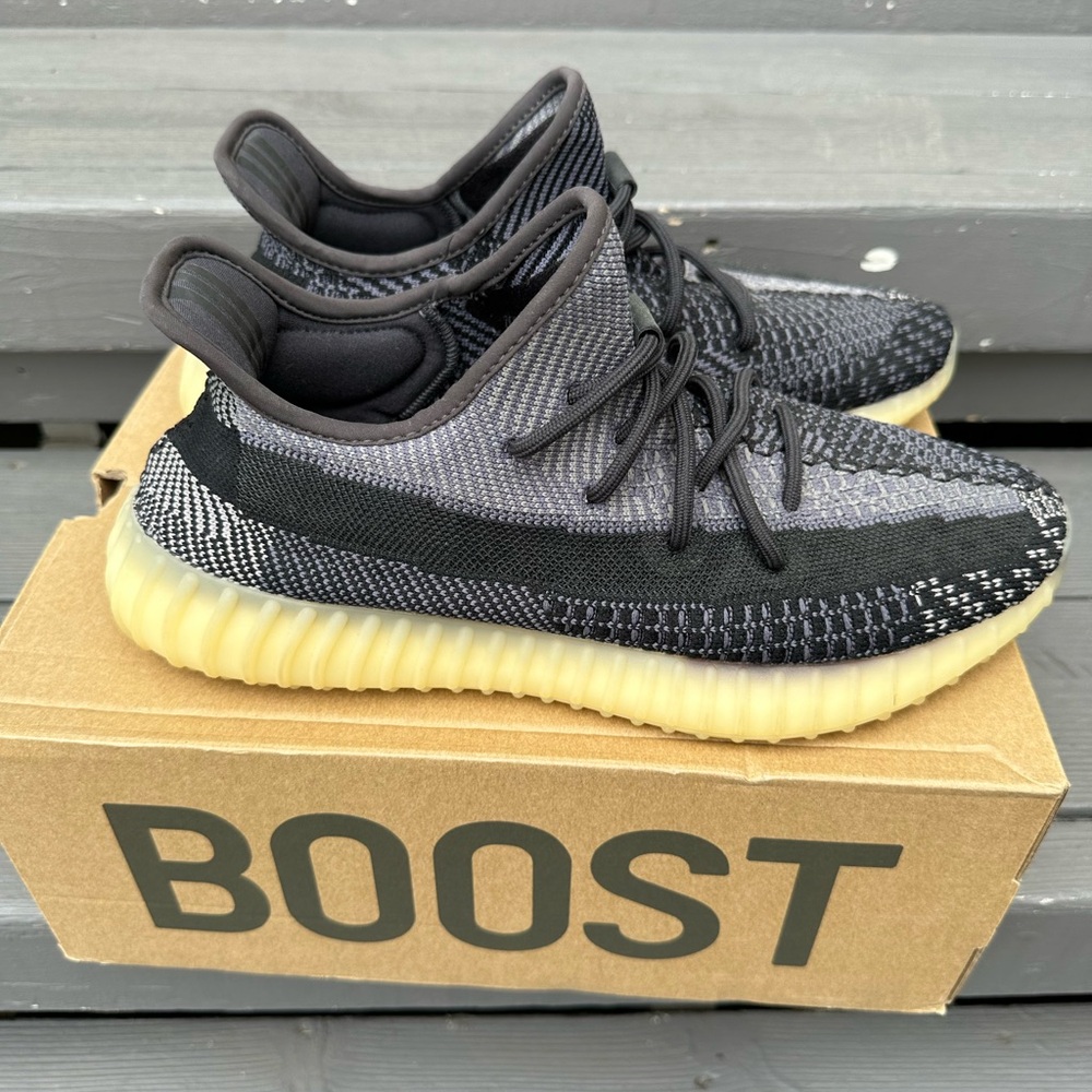 Adidas Yeezy Boost 350 V2 Asriel Carbon Size 11